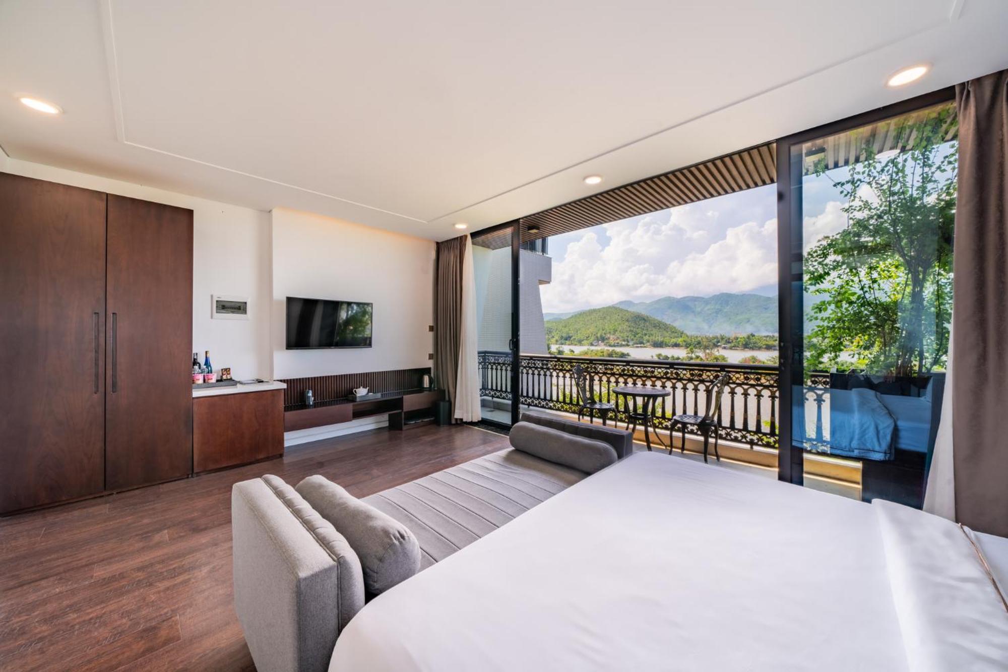 Cami Riverside Resort Da Nang Exterior photo