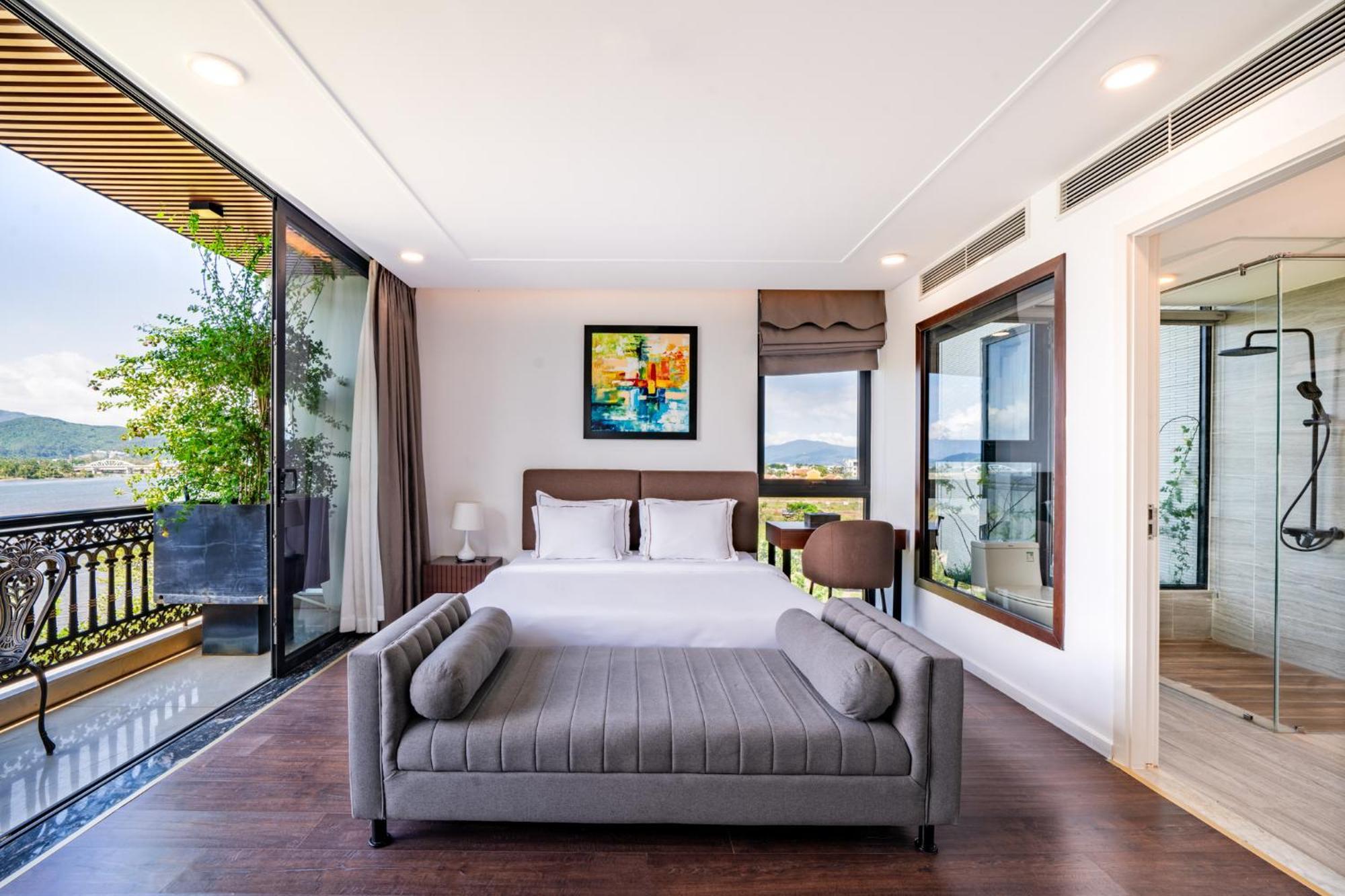 Cami Riverside Resort Da Nang Exterior photo