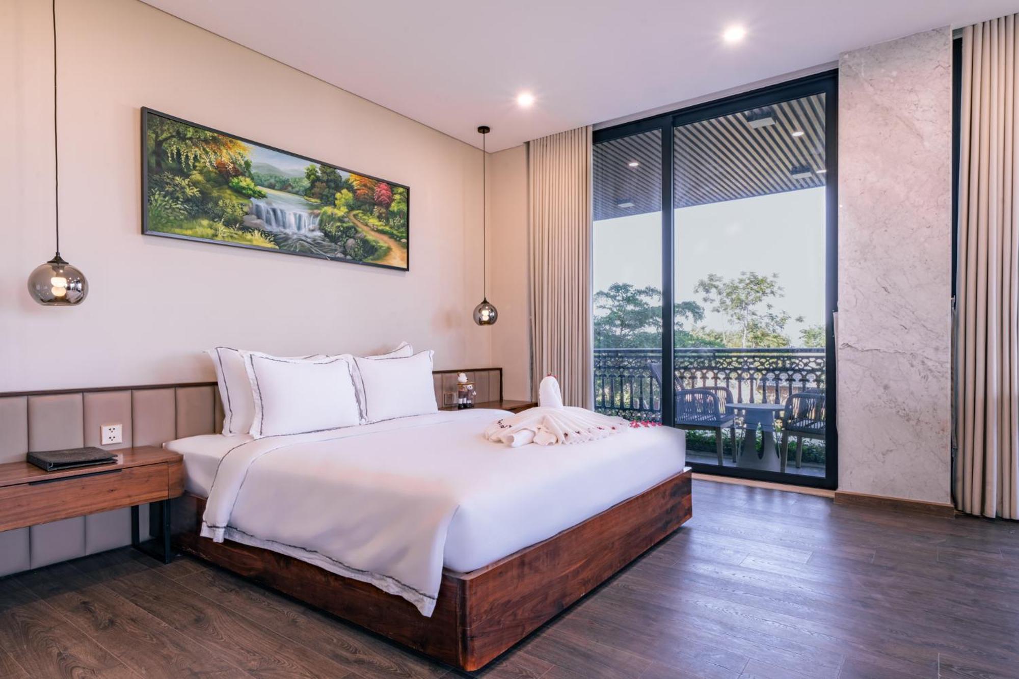 Cami Riverside Resort Da Nang Exterior photo