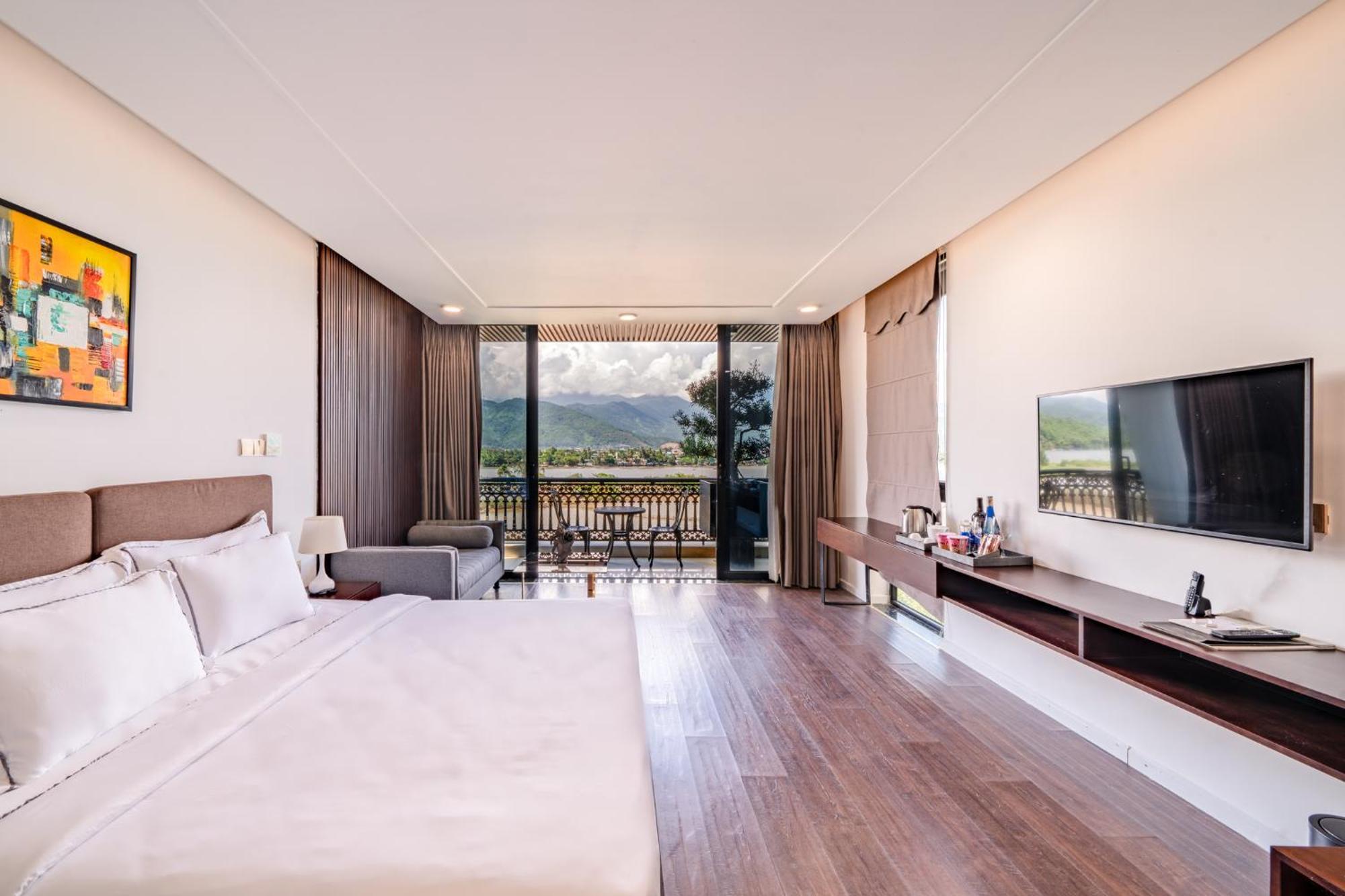 Cami Riverside Resort Da Nang Exterior photo