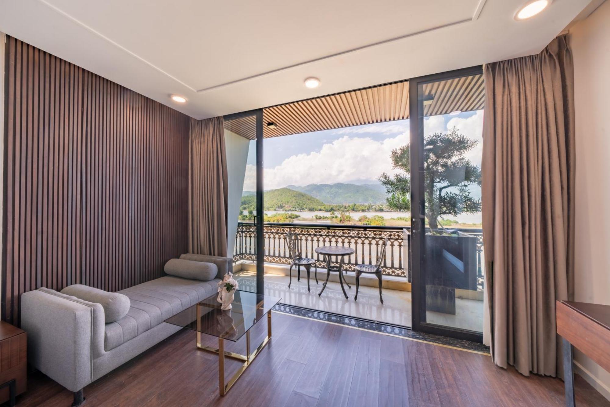 Cami Riverside Resort Da Nang Exterior photo