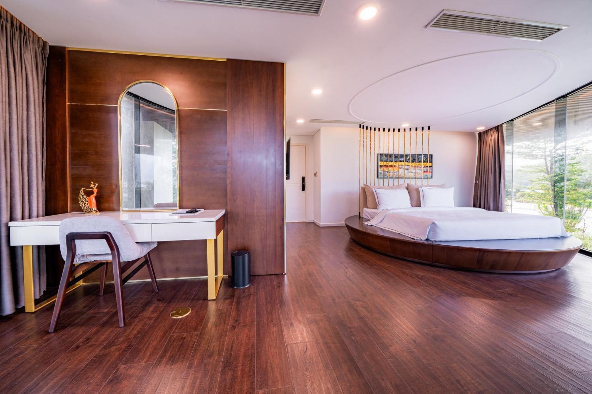 Cami Riverside Resort Da Nang Exterior photo