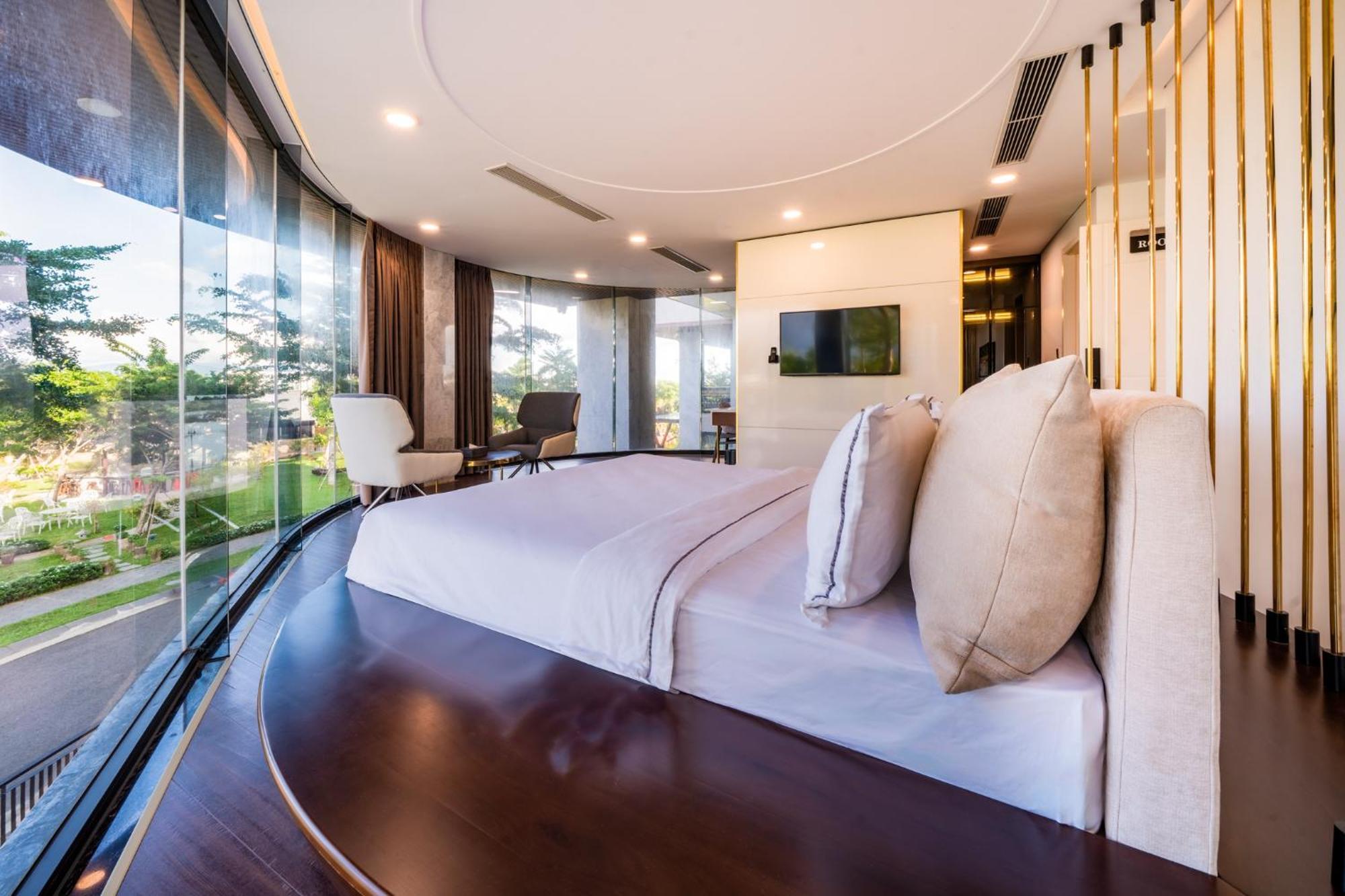 Cami Riverside Resort Da Nang Exterior photo